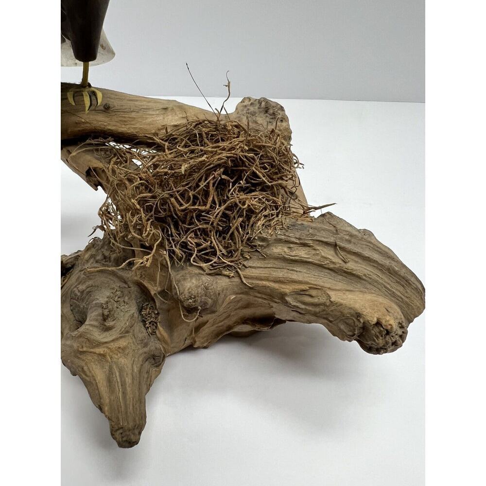Unbranded Hand Carved & Painted Bald Eagle on Driftwood Vintage - Picture 5 of 13